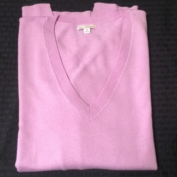 GAP Sweaters - Gap sweater V-neck ,M